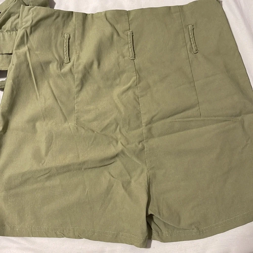 Short - Picture 2 of 4